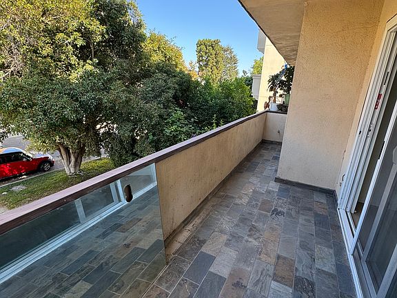 5th image of 1937 Pelham Ave APT 3
