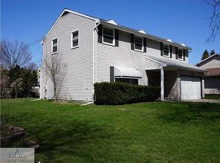 2119 Northampton Way, Lansing, MI 48912