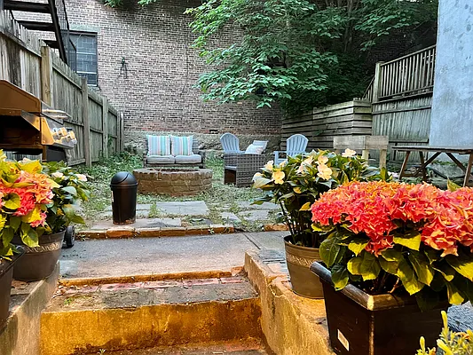 Rented by Winzone Realty Inc | media 61