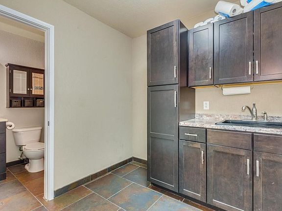 5th image of 110 W Tierra Buena Ln
