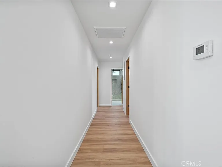 6108 Sadring Ave — Photo 24