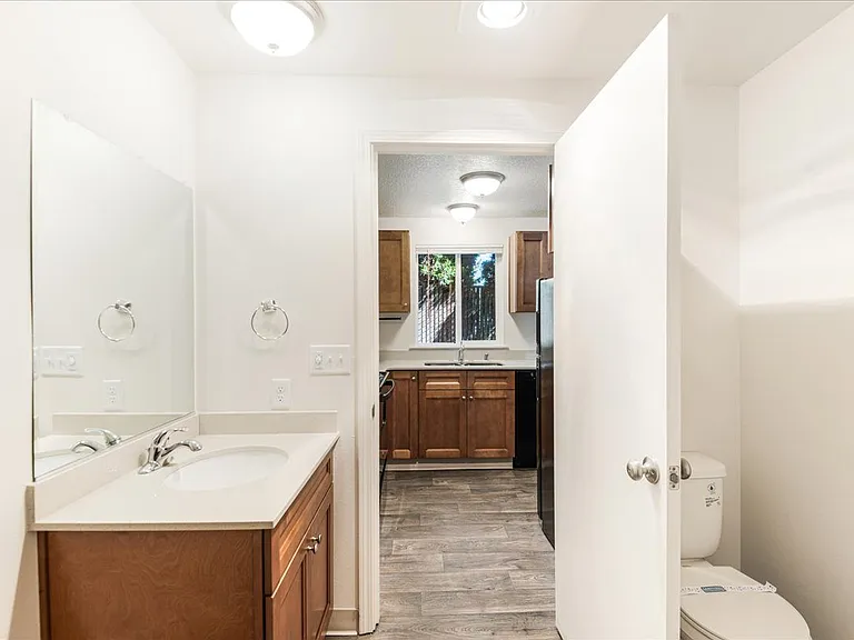4718 NE Hazel Dell Ave — Photo 16