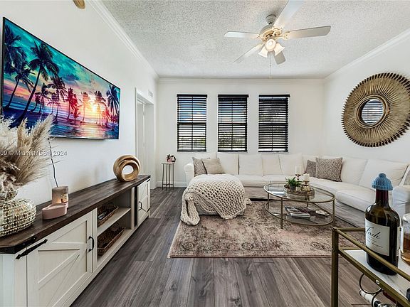 5th image of 533 NE 3rd Ave APT 501