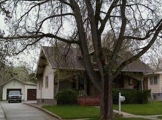 427 S 5th St, Douglas, WY 82633