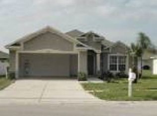 2702 Queen Alberta Dr, Valrico, FL 33596