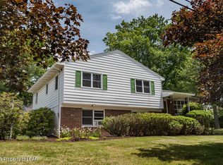 61 Highland Blvd, Dallas, PA 18612