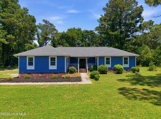 1295 Moore Town Rd, Rocky Point, NC 28457