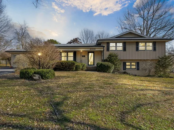 2306 S Lone Pine Avenue, Springfield, MO 65804