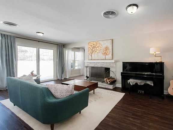 5th image of 67 Chafford Woods St
