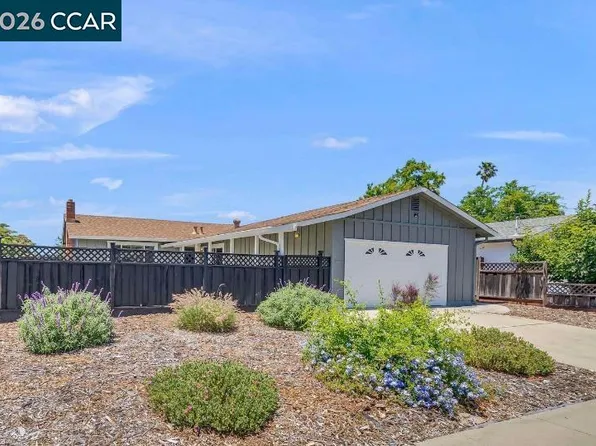 3573 Falcon Dr, Concord, CA 94520