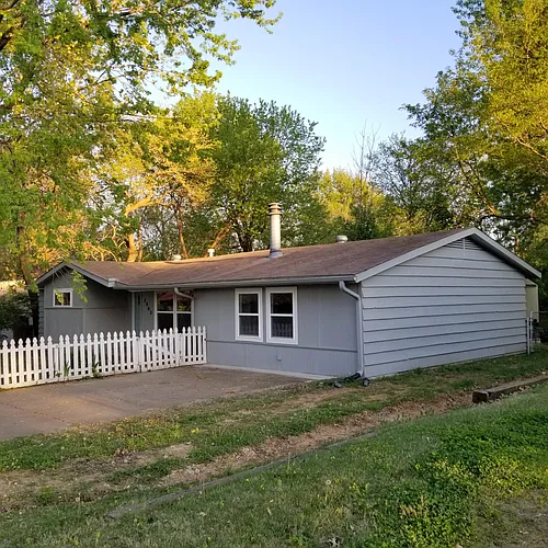 2463 W Valley Dr Photo 1