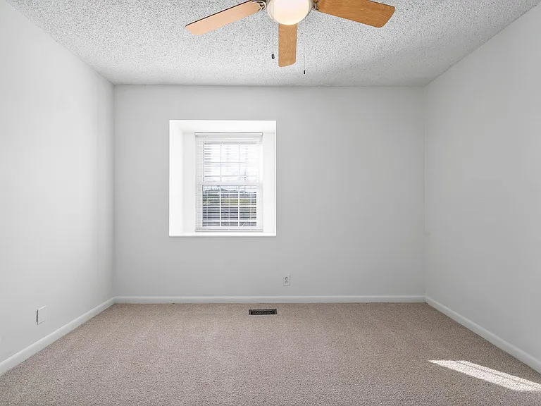 5600 Country Dr #316 — Photo 19