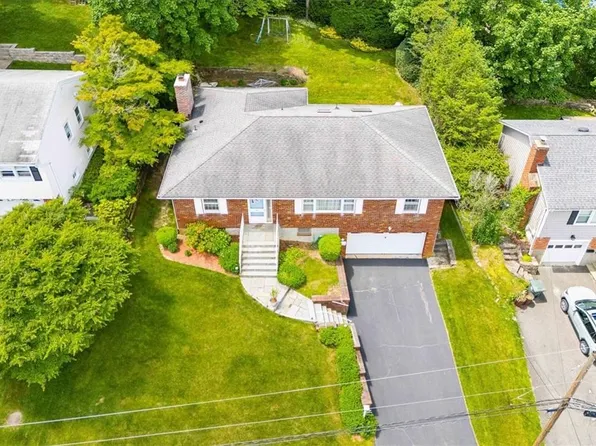 8 Canterbury Drive, Port Chester, NY 10573