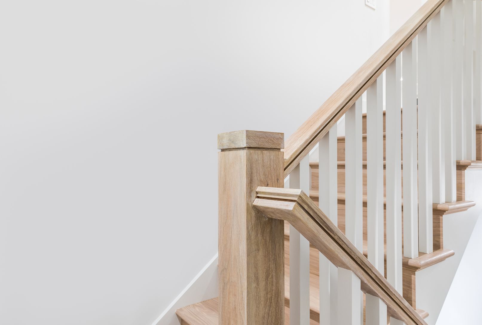  White Oak Staircase Detail