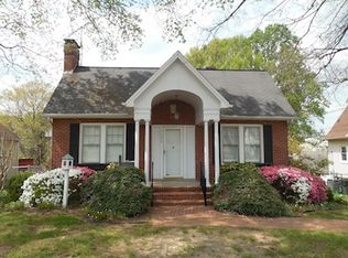 226 Rolling Rd, Burlington, NC 27217