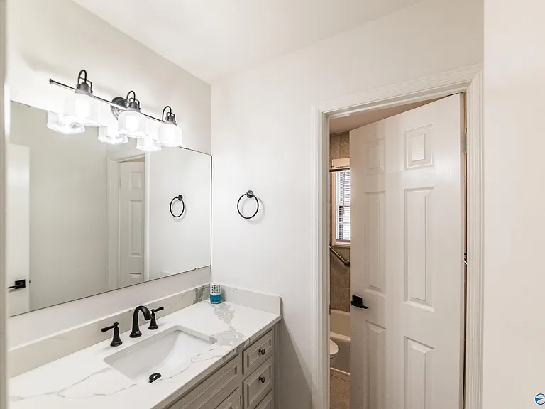 8013 Tea Garden Rd SE — Photo 36