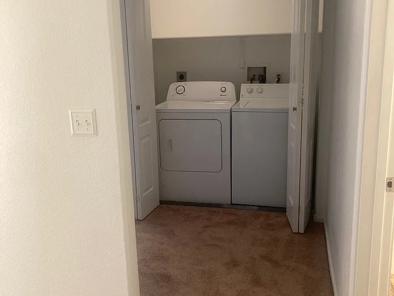 713 Spotted Eagle St — Photo 37