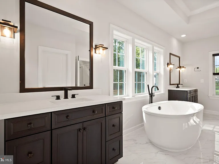 23297 Hastings Ridge Ct — Photo 55