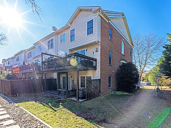 2nd image of 150 Herndon Mill Cir
