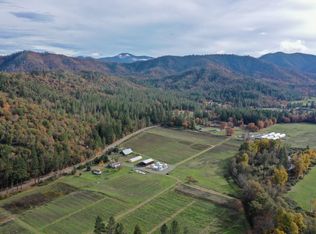 500 Powell Creek Rd, Williams, OR 97544