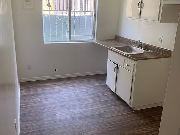 3rd image of 132 E 120th St #4