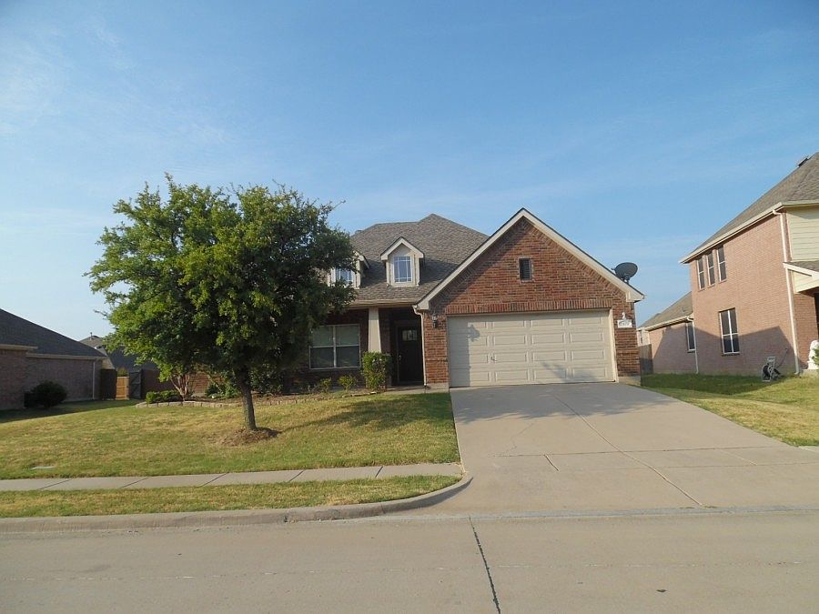 1st image of 2472 Bridgeport Dr