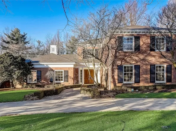 17701 Shaker Blvd, Shaker Heights, OH 44120