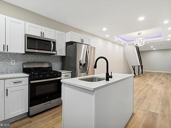 3rd image of 5428 Trinity St