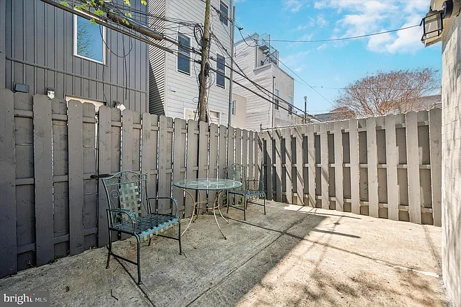 2212 Christian St #1 — Photo 11