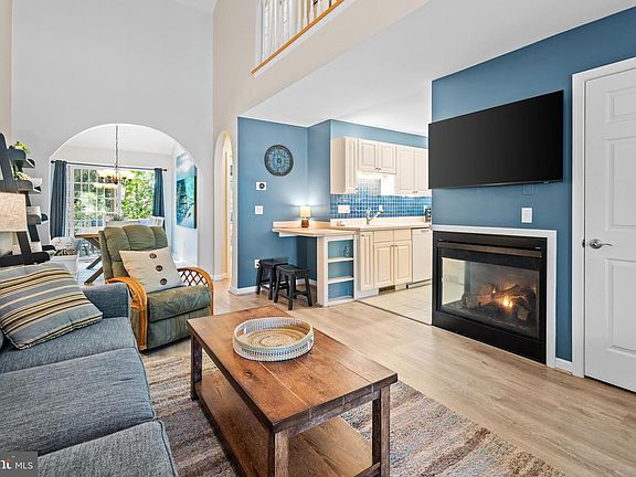 5th image of 38954 Pond View Ct