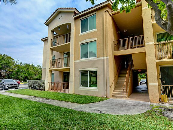 2nd floor corner unit, in the most private part of the community.