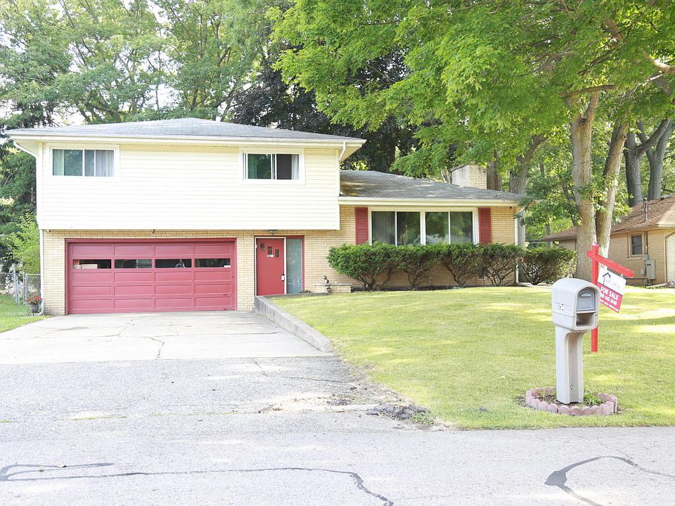 1st image of 1734 Helen Ave