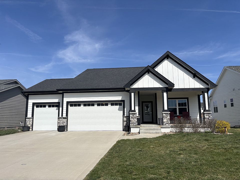 1st image of 3375 Grand Valley Dr