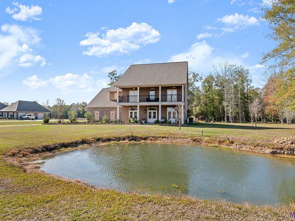 1st image of 34555 Quarter Horse Ln