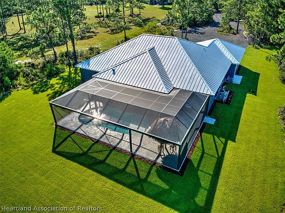 3rd image of 4087 Camp Shore Dr