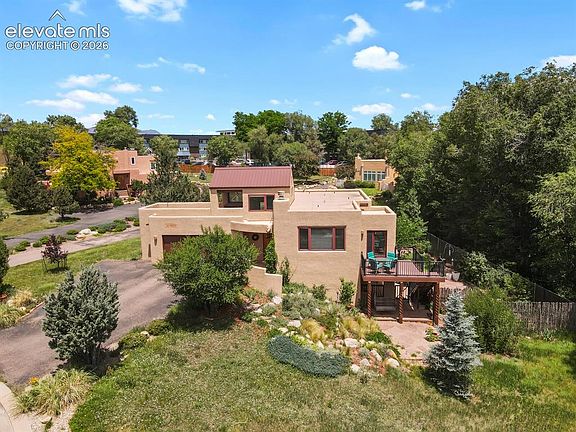 2nd image of 887 Oxford Ln
