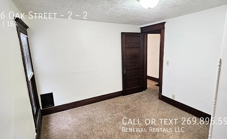 206 Oak St #2 — Photo 22