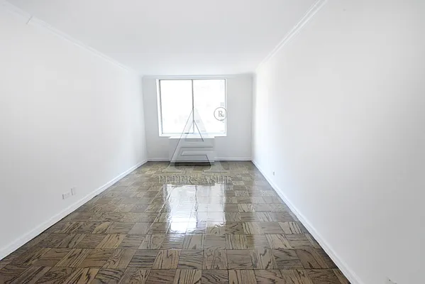 Rented by Peter Ashe | media 12