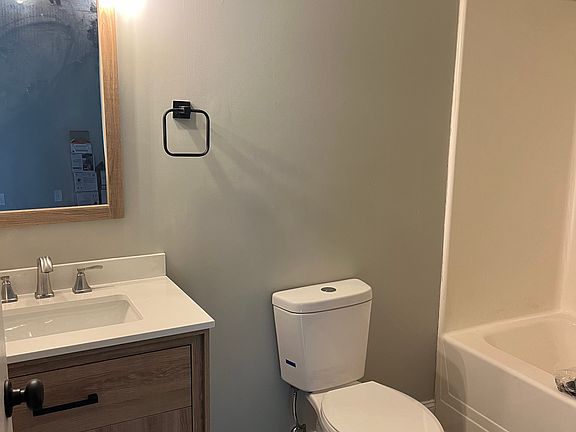 5th image of 813 Cobbler Ln E #813
