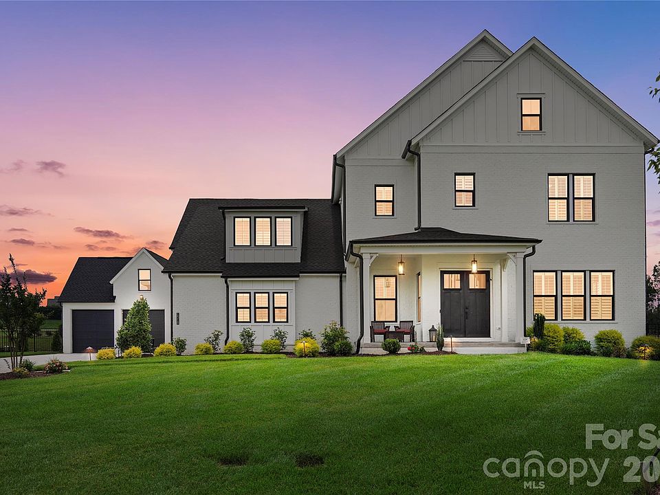 1st image of 1318 Pomar Cir