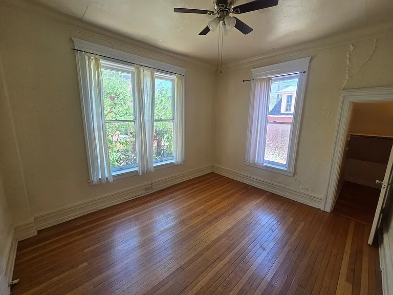 834 N Clarkson St — Photo 7