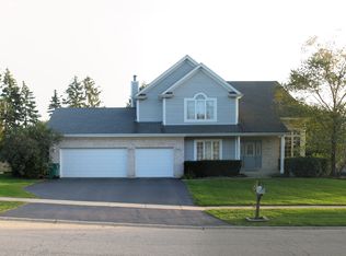1110 Erica Dr, Wauconda, IL