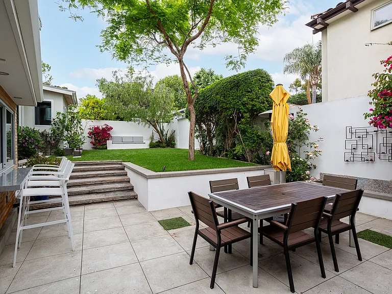 1482 Carmelita St — Photo 43