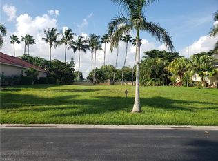 1825 Lagoon Ln, Cape Coral, FL 33914