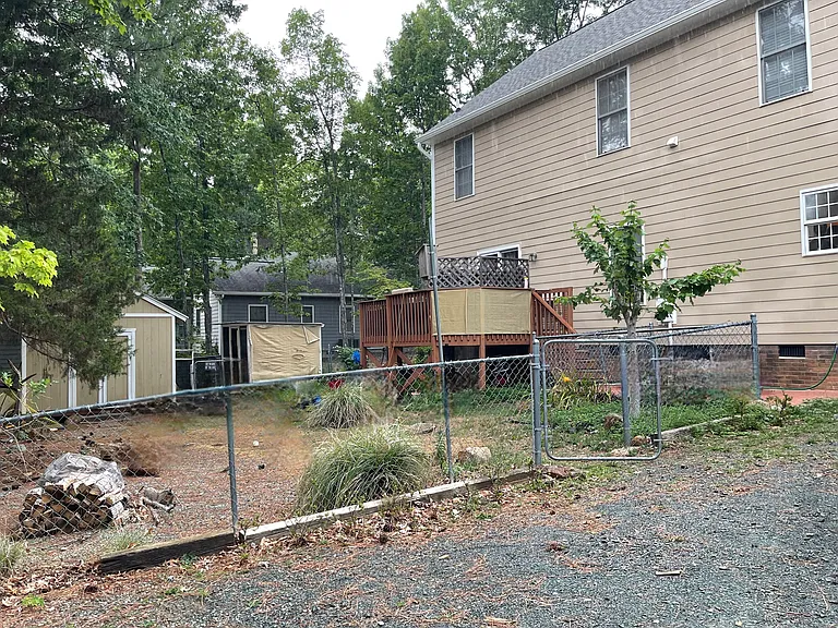 172 Kingston Dr — Photo 17