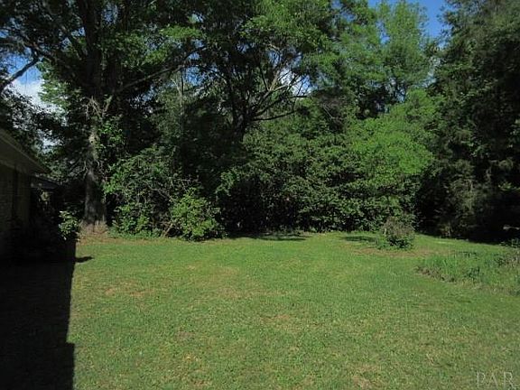 2nd image of 352 Petty Dr