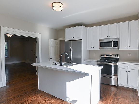 4th image of 2037 N 2nd St