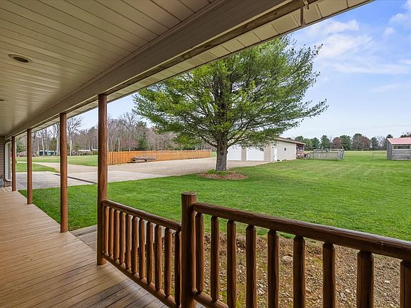 3rd image of 88 & 60 Grouse Ln