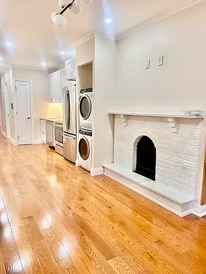 Rented by CitySites Real Estate Group | media 1