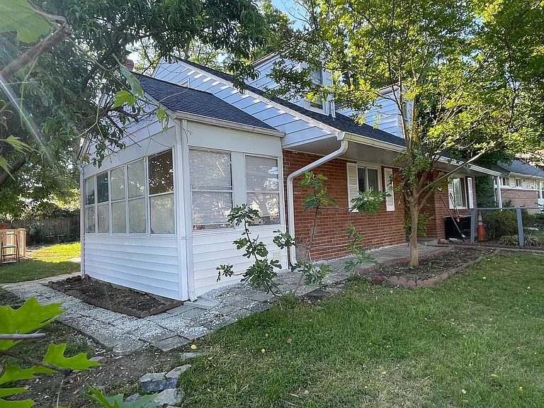 8210 Tahona Dr — Photo 3